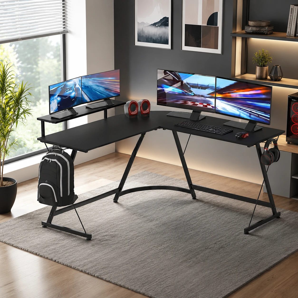 • Gaming Desk